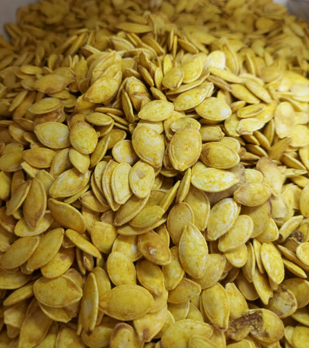 تخمه کدو گوشتی زرد خوشمزه گرم (فروشگاه توت استور)