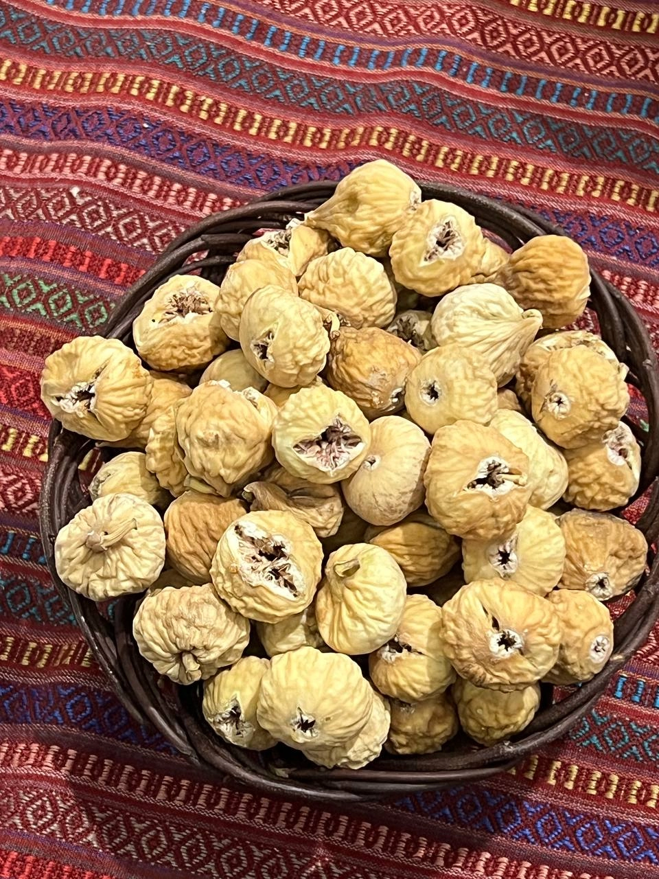 انجیر خشک استهبان سفید 1800g سایز AAs